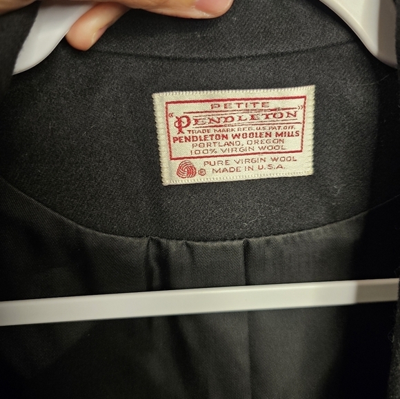 Vintage black wool Pendleton blazer. S/M - Picture 5 of 5